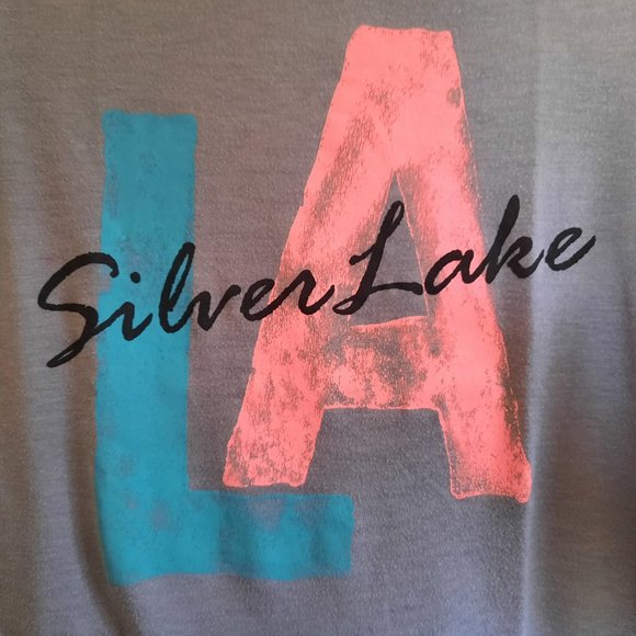 3/$15 Arizona Jeans Co. Silver Lake LA Graphic Boho Tee - Gray, Size S - Picture 5 of 16